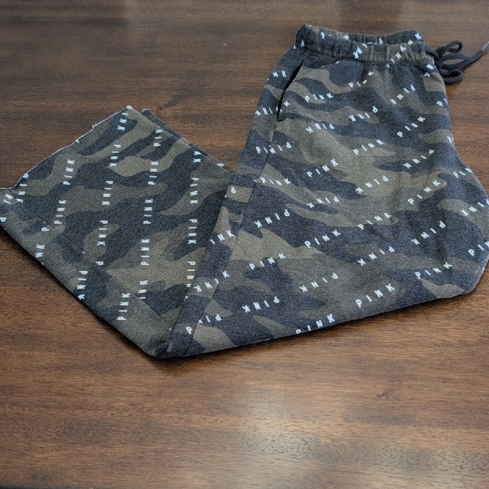 PINK Victoria's Secret Camouflage Lounge Pant